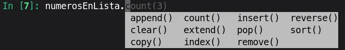 Auto completar las funciones relativas a las listas en python. Aparece en la primera línea el texto "numerosEnLista.". Debajo aparecen 11 opciones: append, clear,copy,count,extend,index,insert,pop,remove,reverse,sort